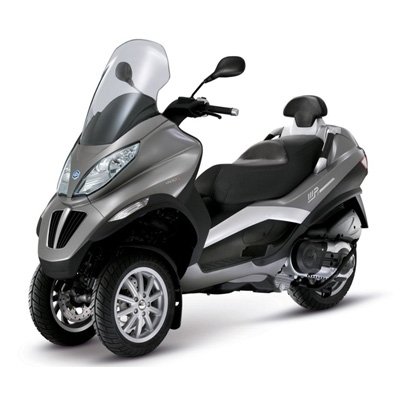 Location scooter 3 roues PIAGGIO MP3 400 - Darcos location motos  électriques à Paris